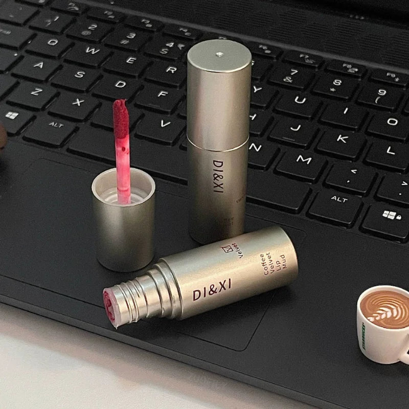 Lip Gloss Mate Waterproof Larga Duración Nude & Brown