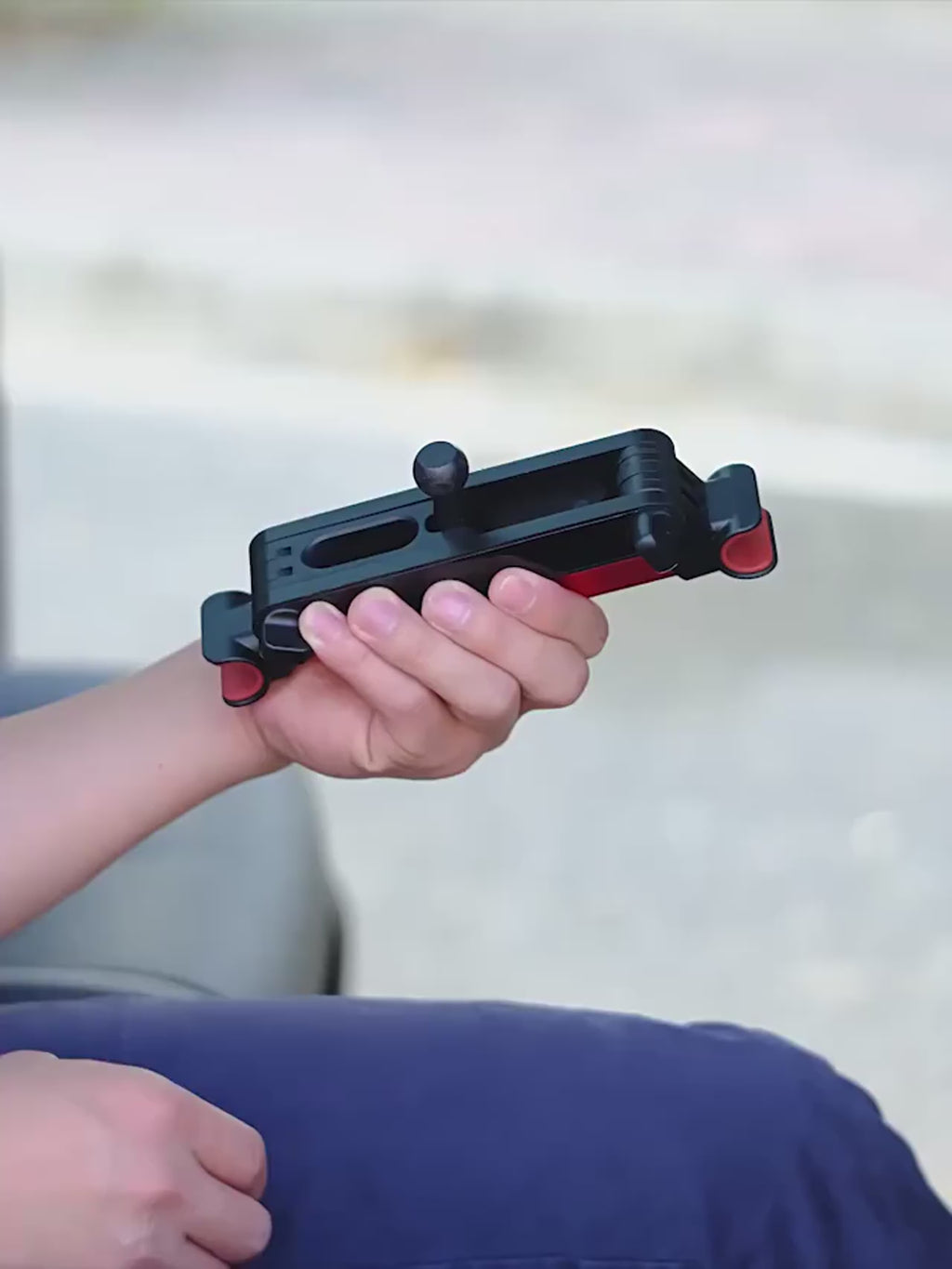 Soporte de Reposacabezas para Auto 360° Telescópico – Teléfono y Tablet 5″–12,9″